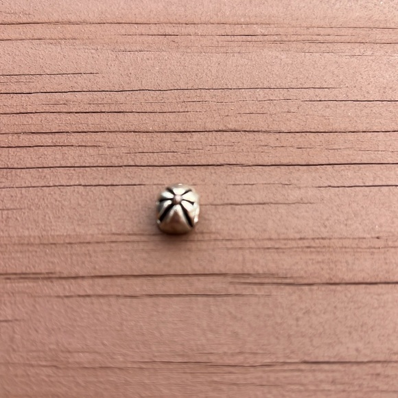 BRACELET CHARM ~ BASEBALL/SOFTBALL HAT - Picture 2 of 6